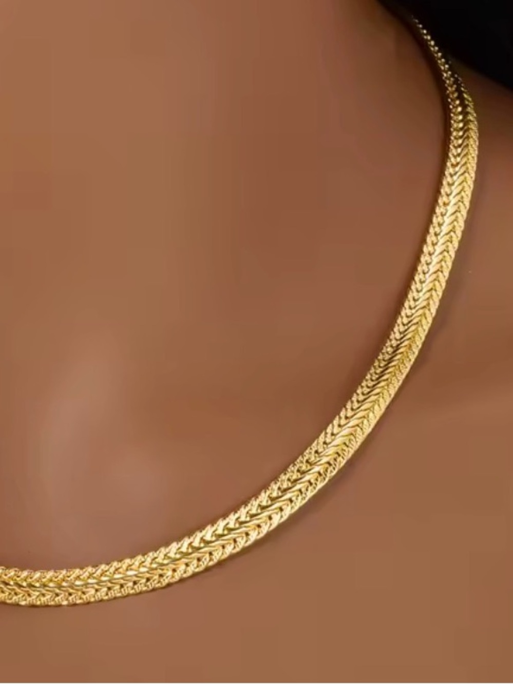 18K GOLD PLATED 750 ITALY MADE. Herringbone gold chain necklace. Cuban style.